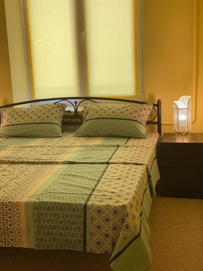 Uneed Rooms 1 - Palace "Ukraine" Kiev Extérieur photo