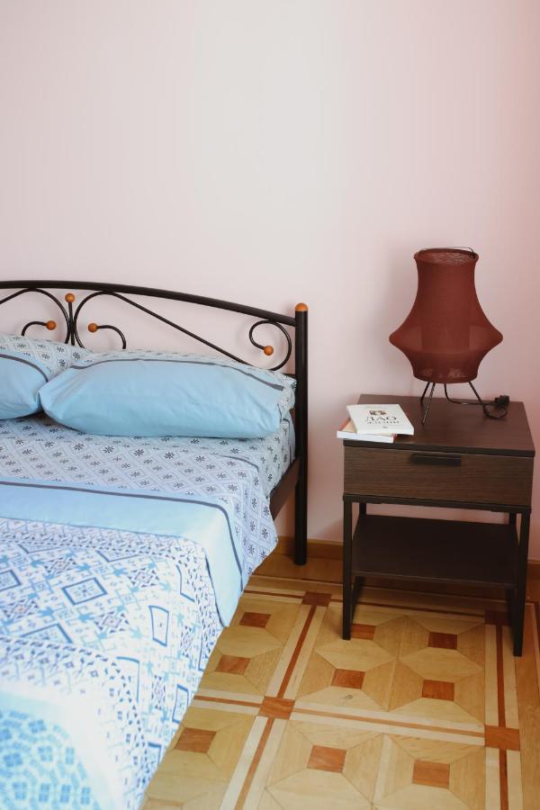 Uneed Rooms 1 - Palace "Ukraine" Kiev Extérieur photo